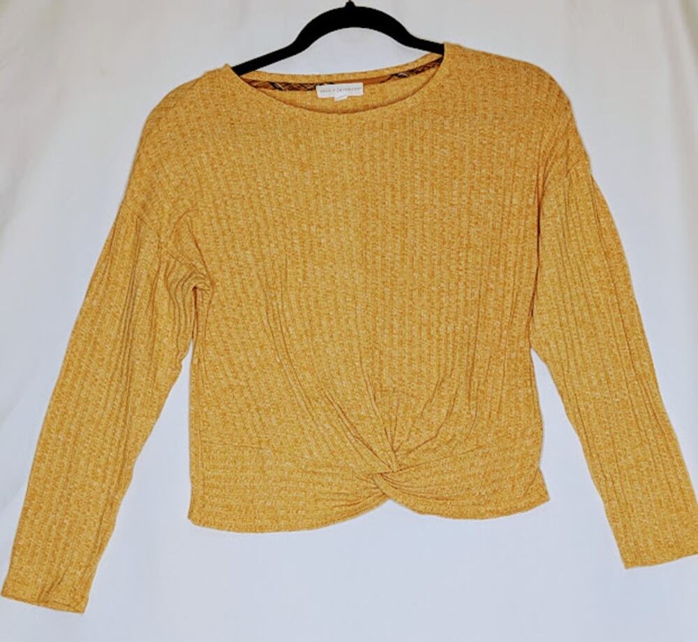 Coco + Jaimeson yellow ribbed  front faux tie shirt size Small Y2K everyday